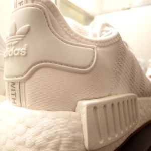 adidas Originals assembles the NMD R1
